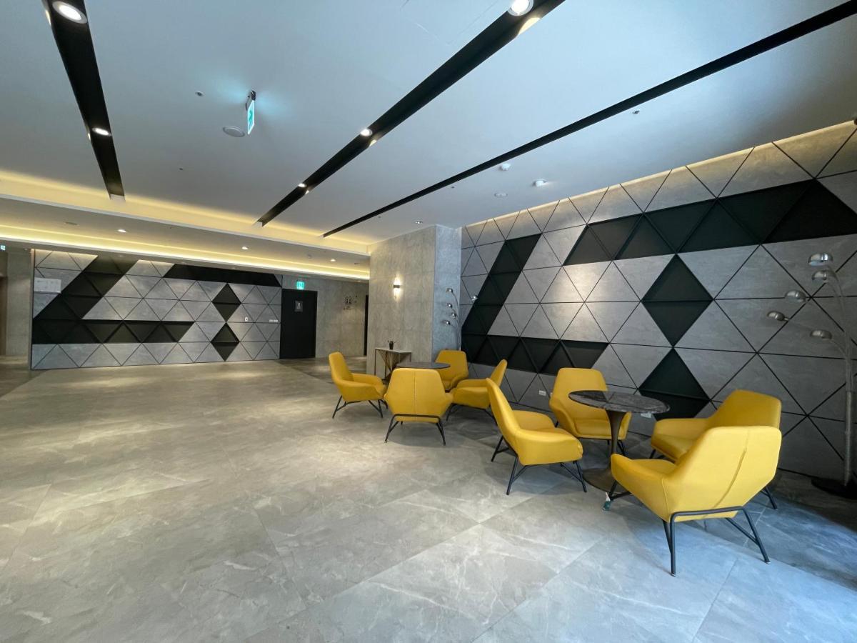 Fullon Poshtel - Kaohsiung Hotel Luaran gambar