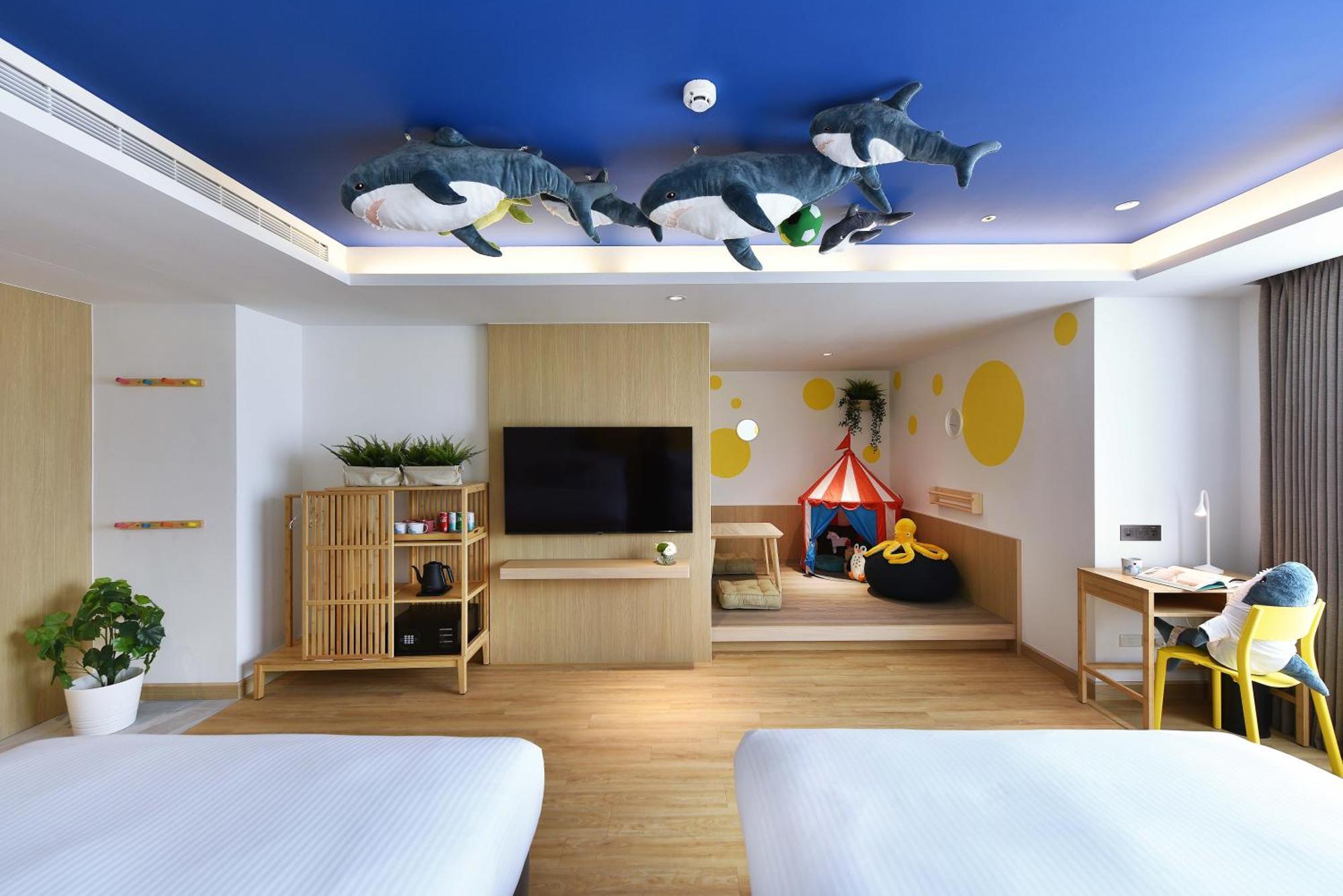 Fullon Poshtel - Kaohsiung Hotel Luaran gambar