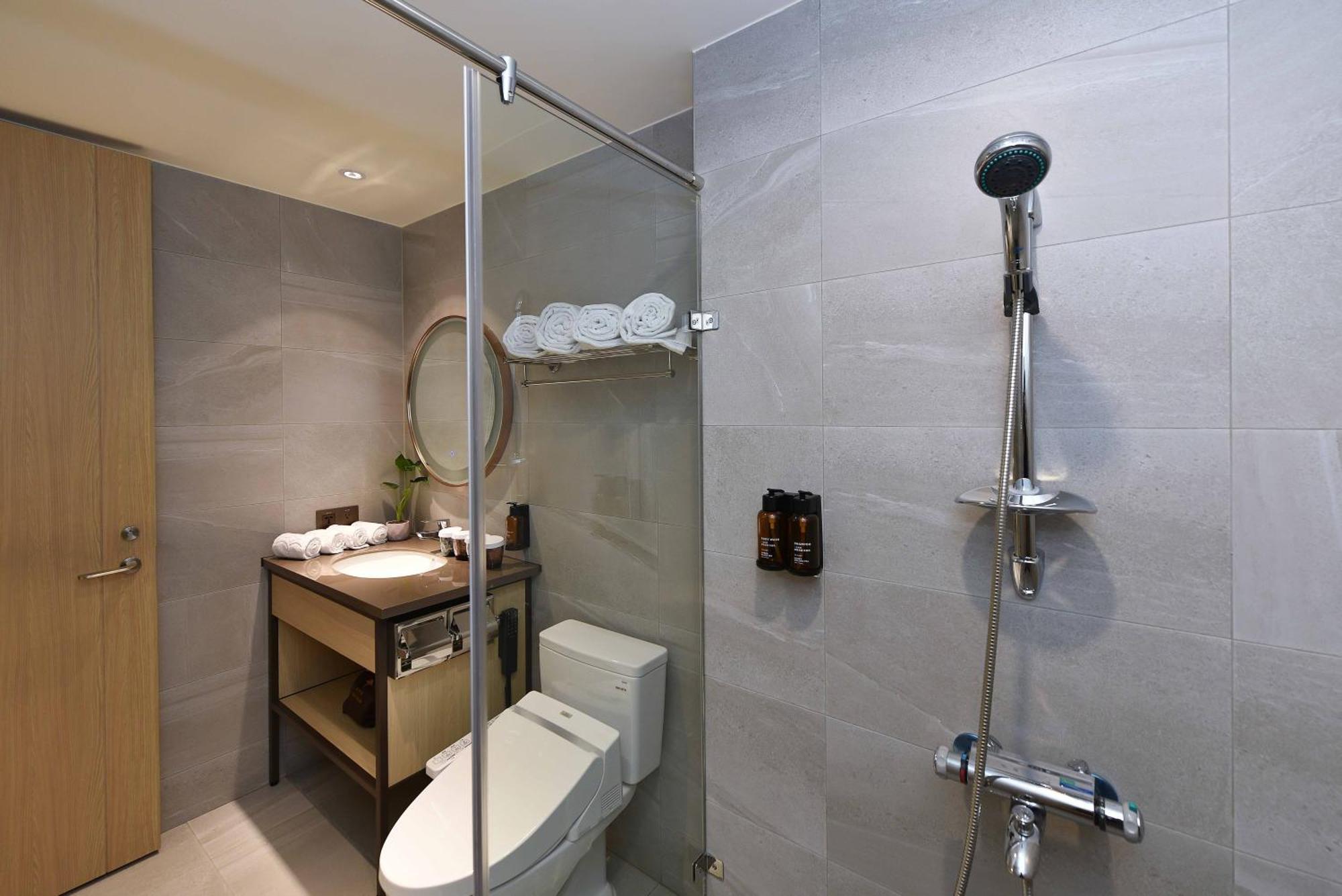 Fullon Poshtel - Kaohsiung Hotel Luaran gambar